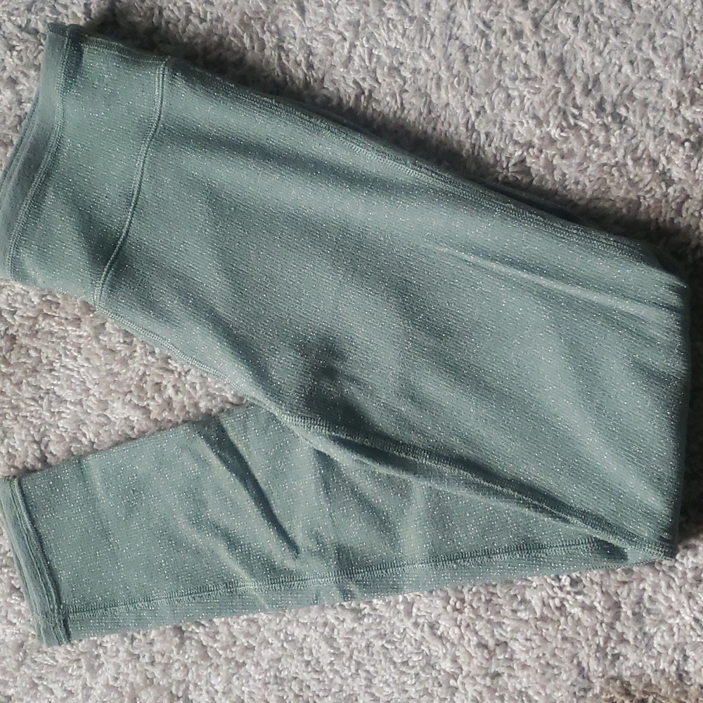 NWOT aerie Chill. Play. Move. Olive Green Sparkly Shimmer Leggings